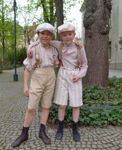 Marinus und Titus als Don Lockwood und Cosmo Brown